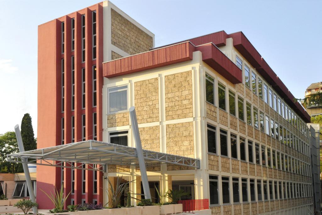 Residence Diamanterosso Терни Екстериор снимка