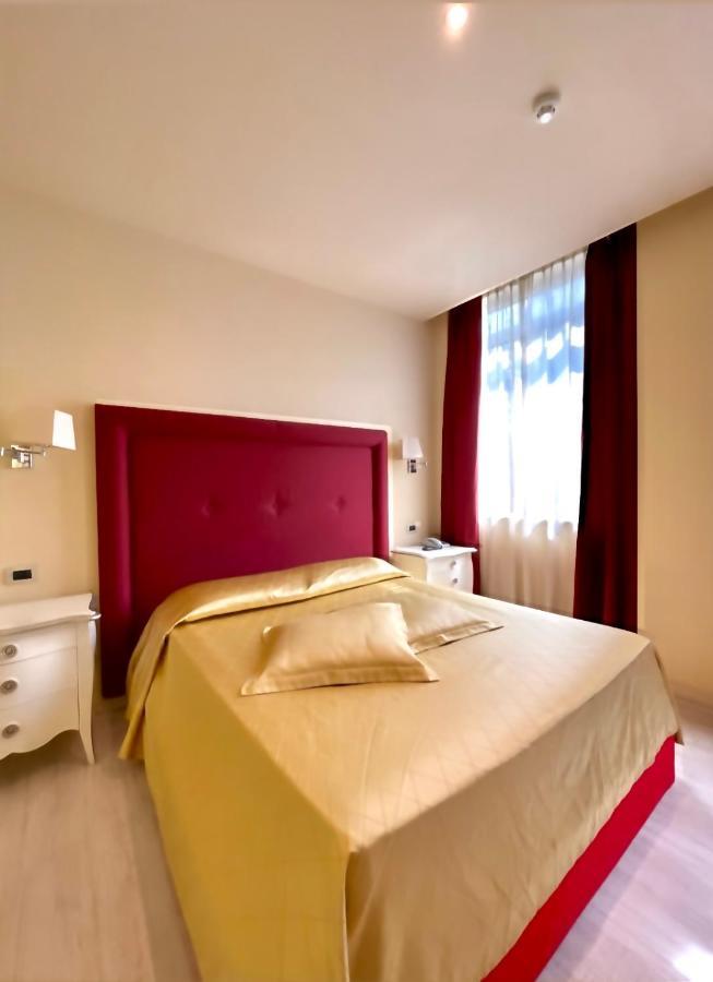 Residence Diamanterosso Терни Екстериор снимка