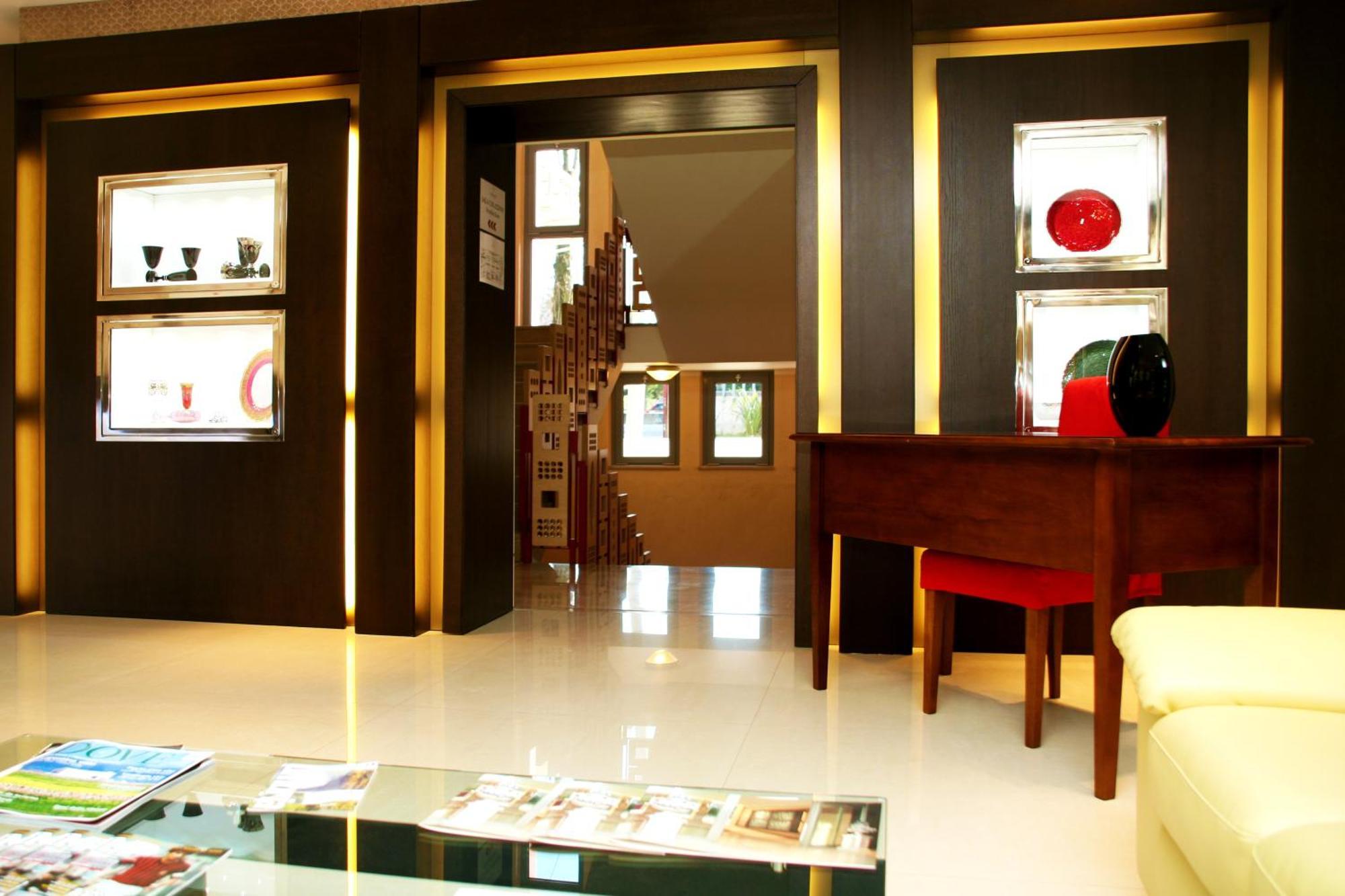 Residence Diamanterosso Терни Екстериор снимка
