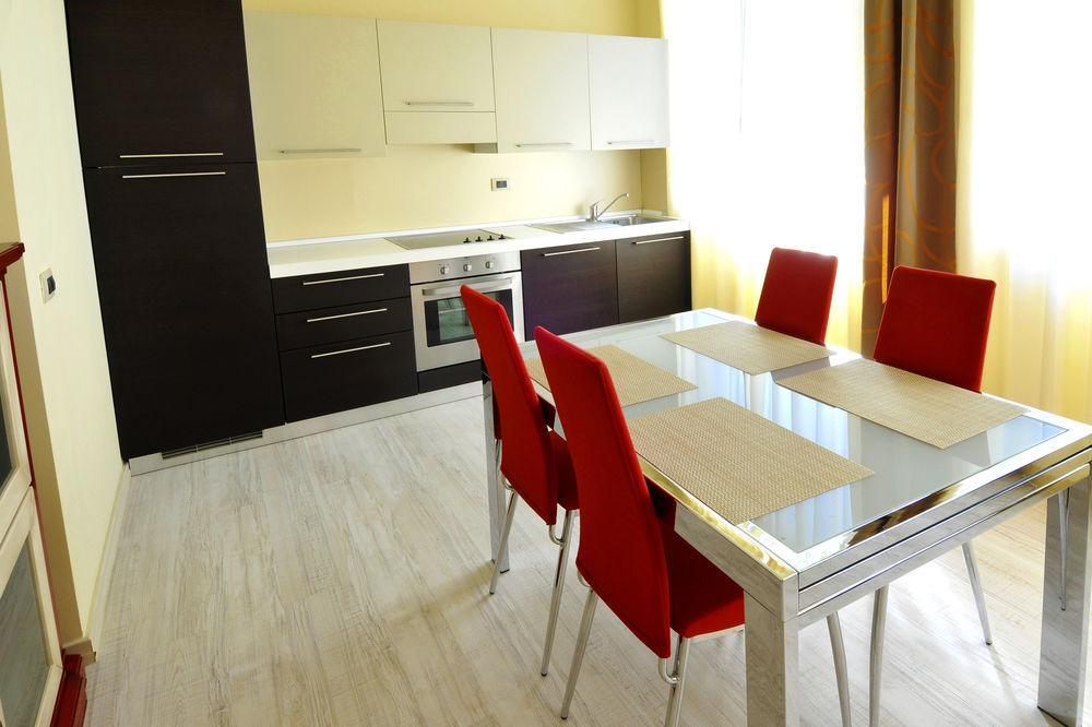 Residence Diamanterosso Терни Екстериор снимка