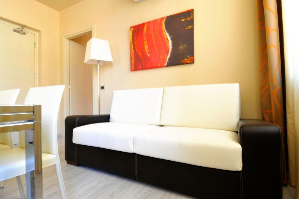 Residence Diamanterosso Терни Екстериор снимка