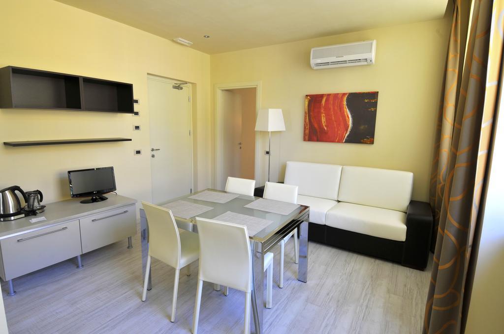 Residence Diamanterosso Терни Екстериор снимка