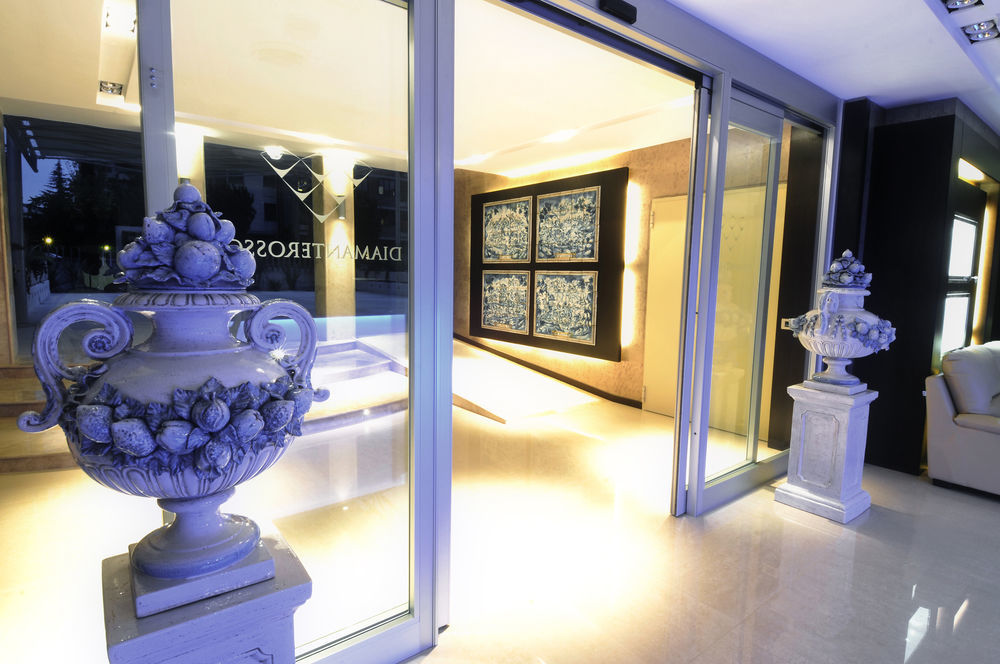 Residence Diamanterosso Терни Екстериор снимка